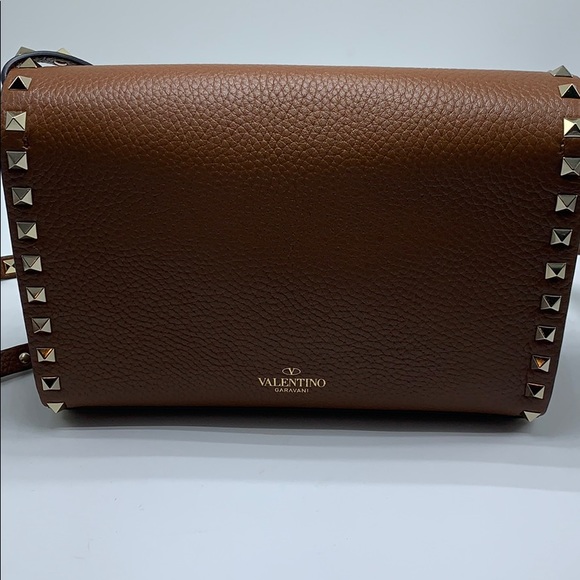 ❤️NWT VALENTINO SMALL ROCKSTUD CALFSKIN CROSSBODY BAG IN BROWN - Picture 5 of 15